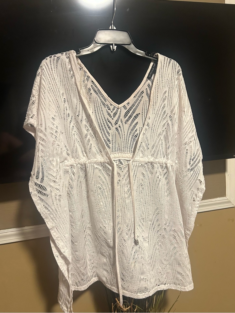 Club Collection White Crochet Open-Knit Top